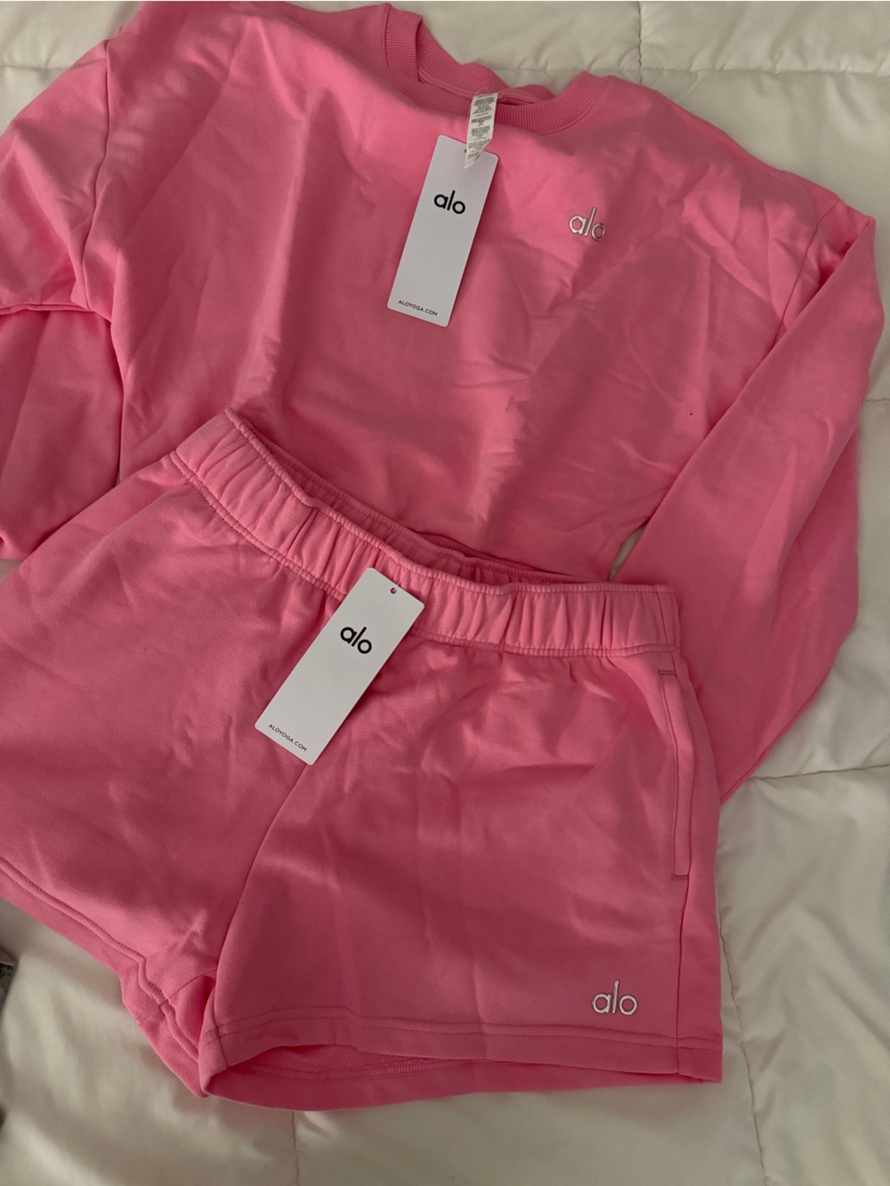 ALO YOGA ACCOLADE SWEATSHIRT AND SHORT SET M